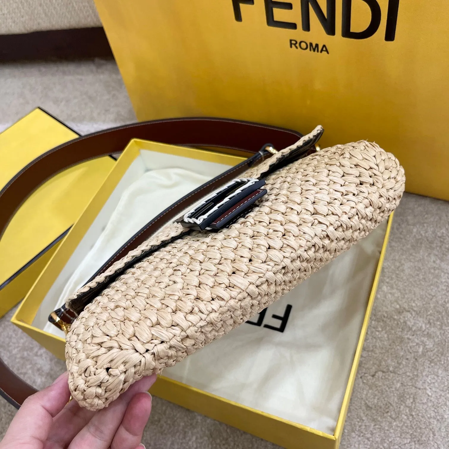FI Baguette Woven Straw Red For Women, Women&#8217;s Handbags, Shoulder And Crossbody Bags 10.2in/26cm FF
