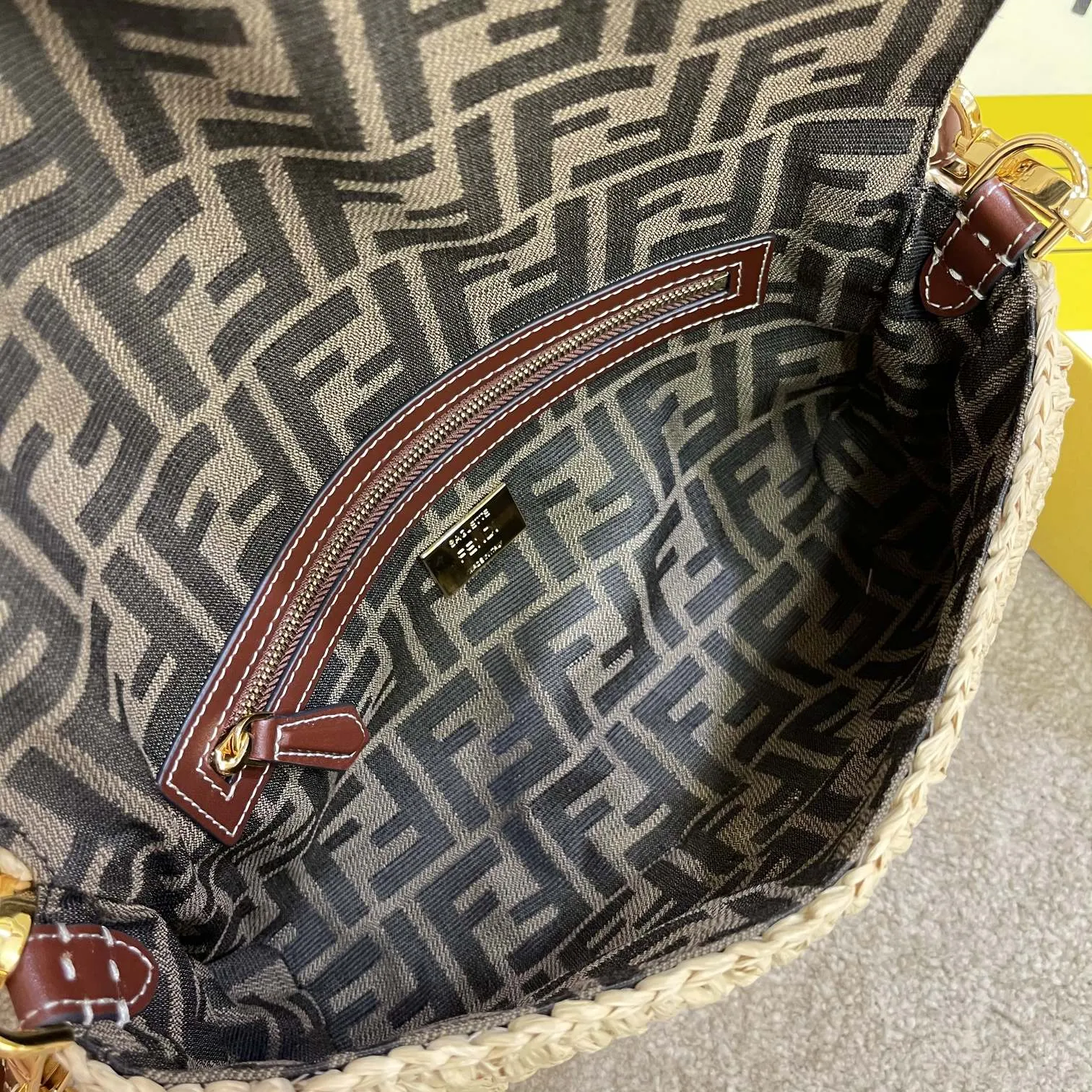 FI Baguette Woven Straw Red For Women, Women&#8217;s Handbags, Shoulder And Crossbody Bags 10.2in/26cm FF