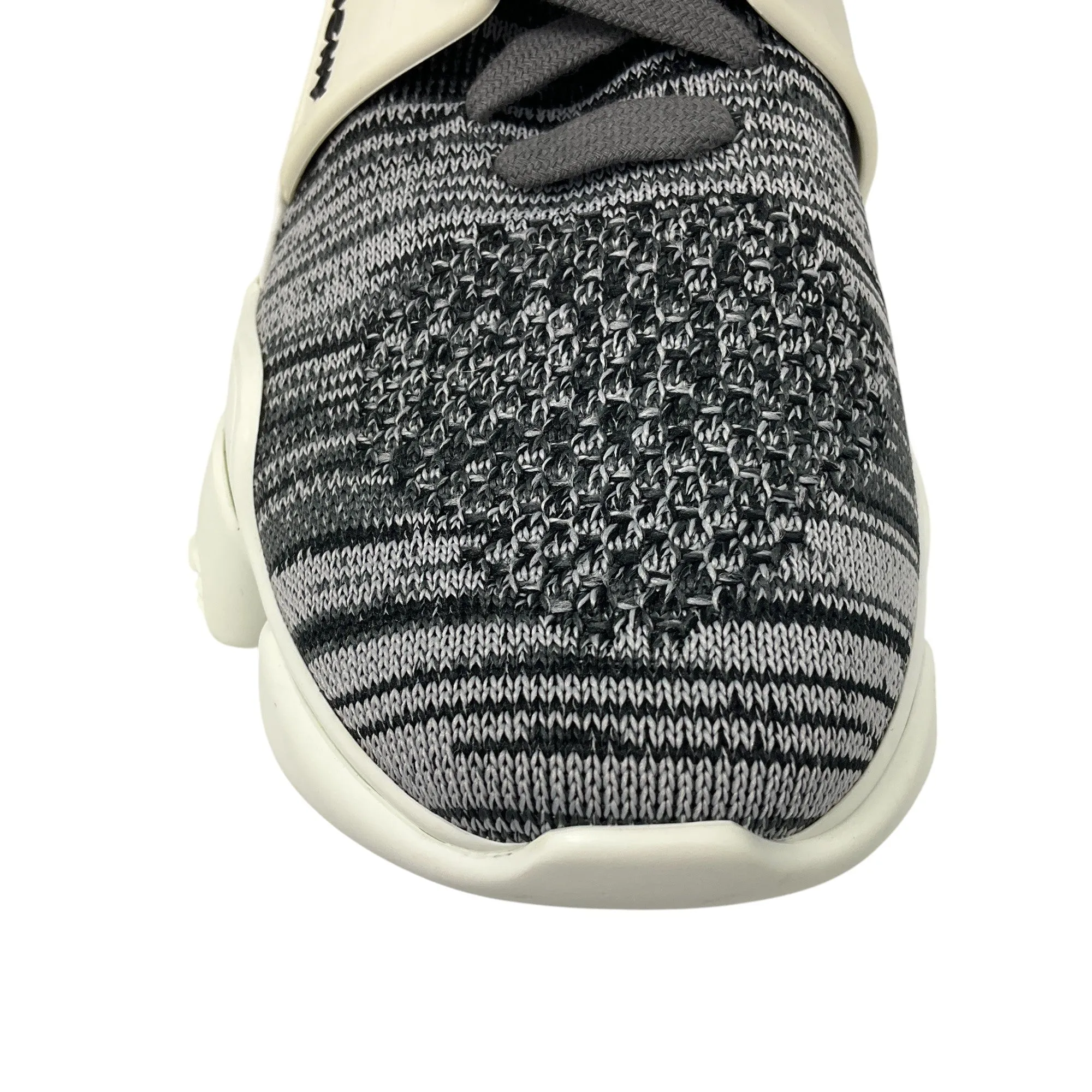Givenchy Black / White Jaw Knit Low Top Sneakers
