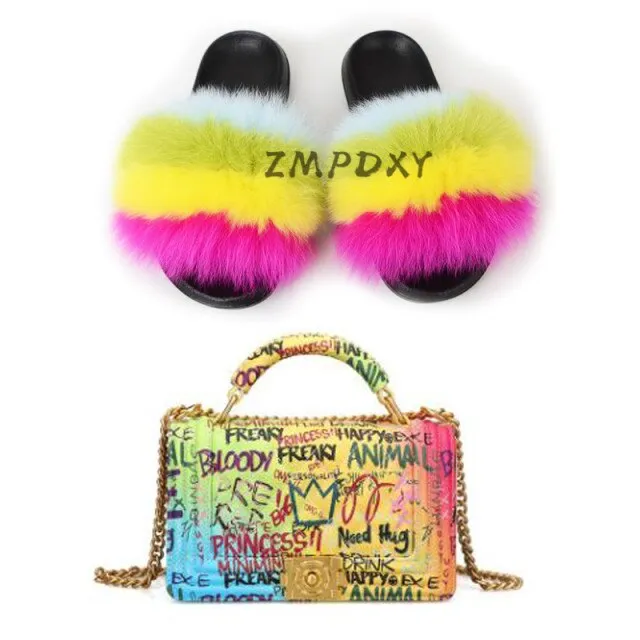 GRAFFITI SET - SLIDES & BAG - STATEMENT SET! MATCHING SHOE
