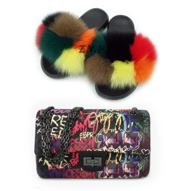 GRAFFITI SET - SLIDES & BAG - STATEMENT SET! MATCHING SHOE